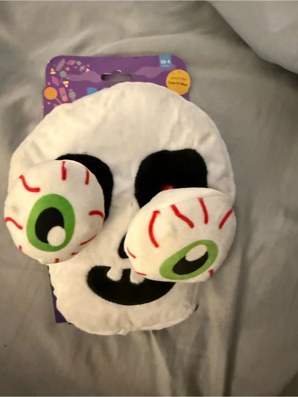 Bark plush skull